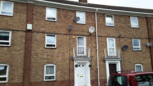 WINSTON CRESCENT, LEAMINGTON SPA - Warwick District Council