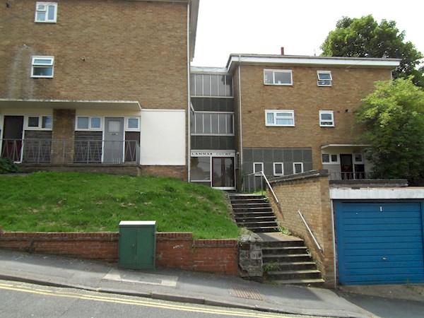 LAMMAS COURT, LINEN STREET, WARWICK - Warwick District Council
